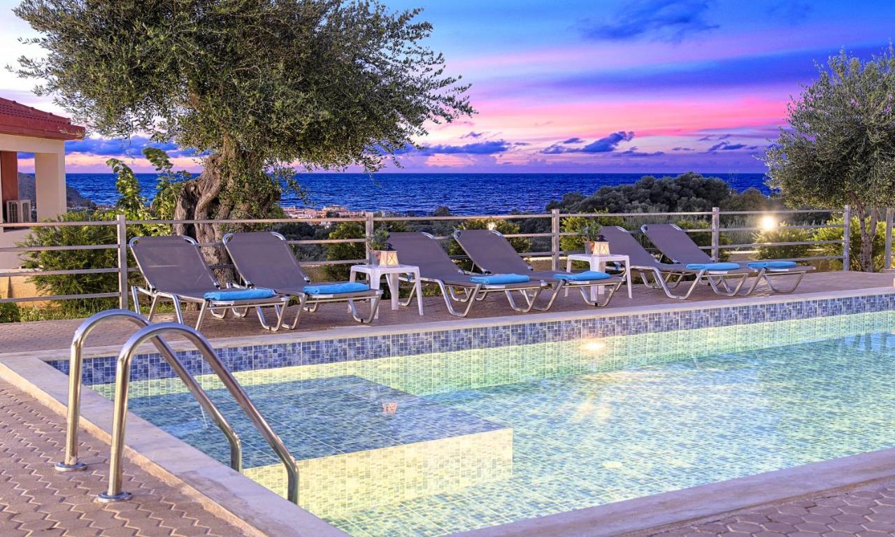 Aqua Blue Villas With Heated Pool Mathés Esterno foto